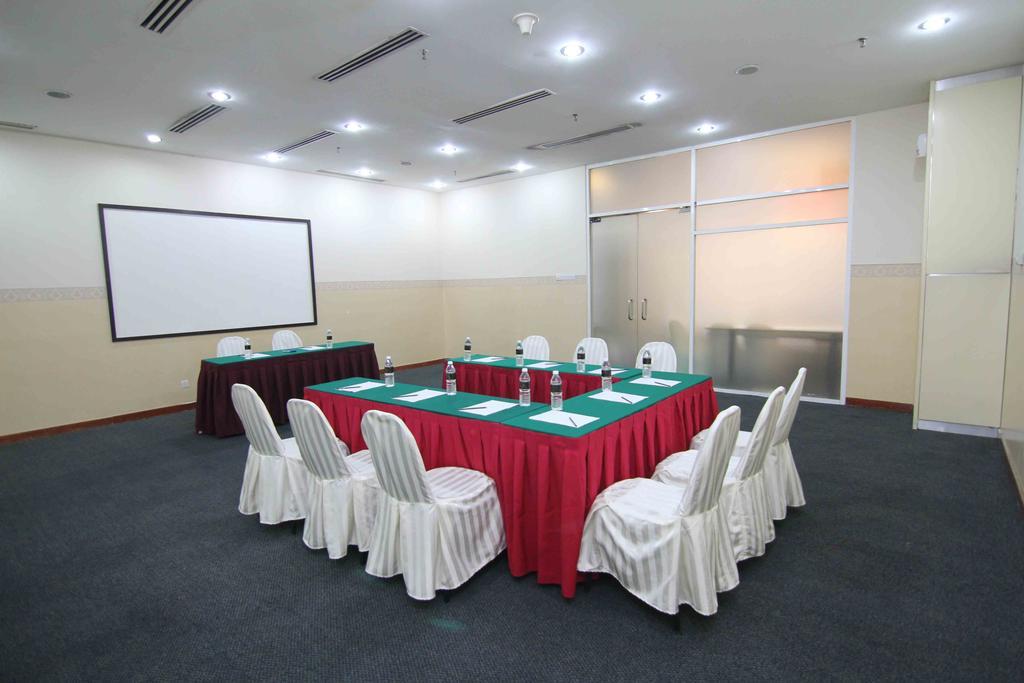 Peninsula Residence All Suite Hotel กัวลาลัมเปอร์ ภายนอก รูปภาพ
