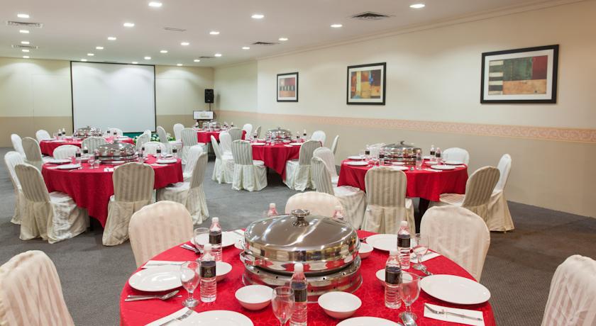Peninsula Residence All Suite Hotel กัวลาลัมเปอร์ ภายนอก รูปภาพ